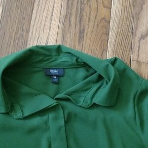 Mossimo Supply Co. Tops - Forest green light weight blouse Mossimo Supply Co. Tops - Forest green light weight blouse